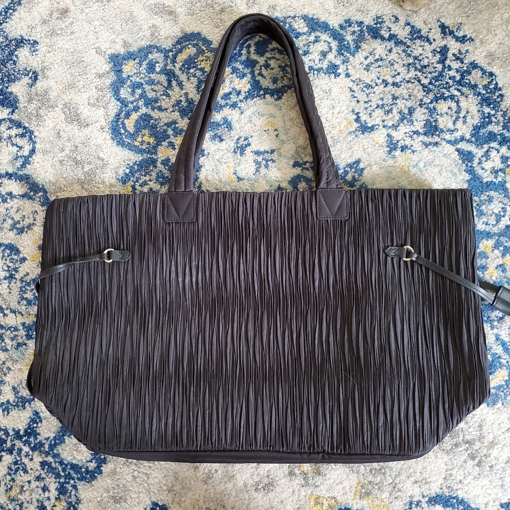 Victoria's Secret Pleated Large Top Zip Tote Handbag Black - Picture 8 of 8
